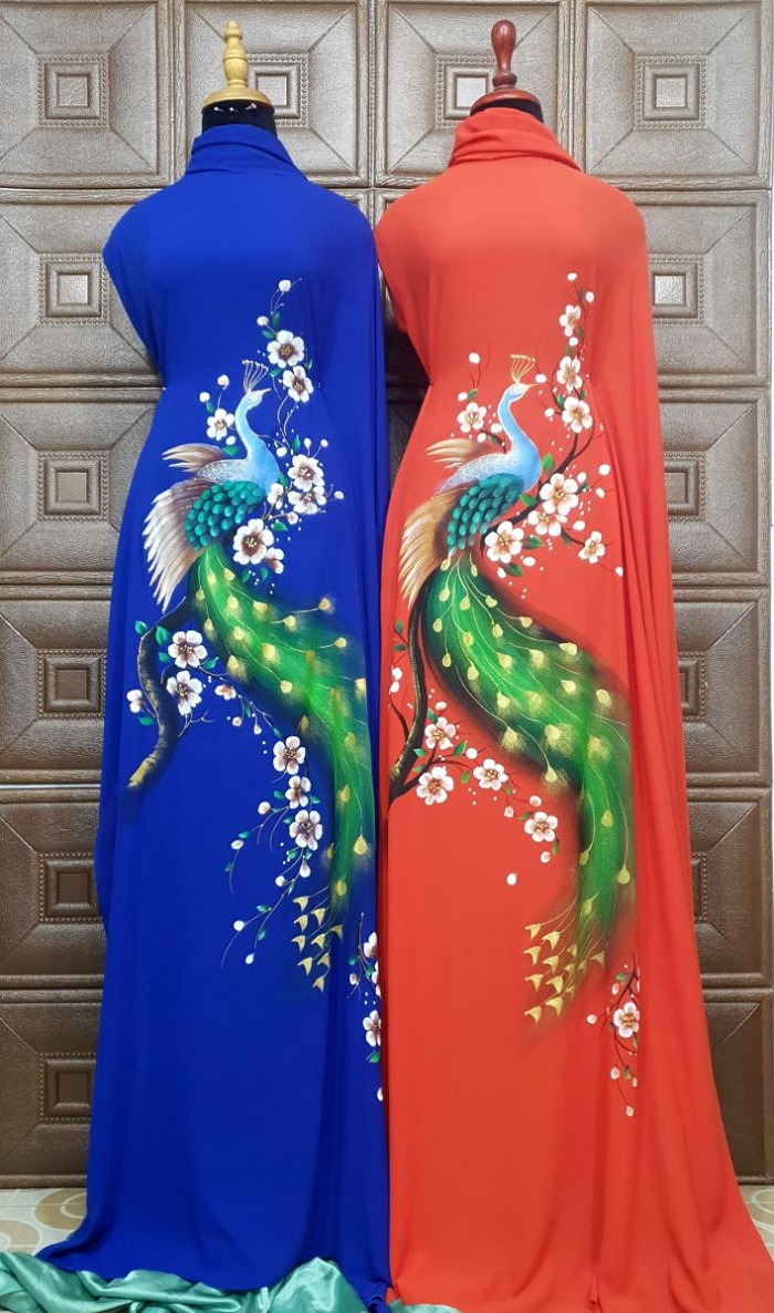 Vai-ao-dai-ve-tay-chim-cong