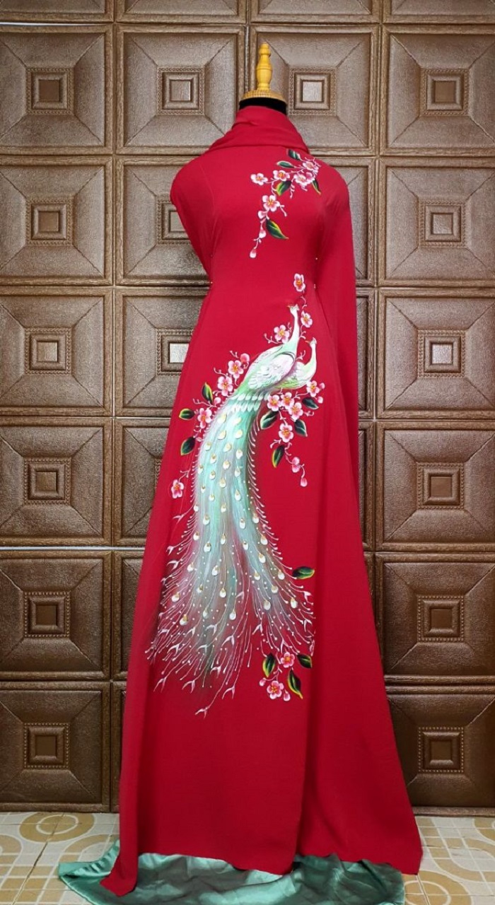 Vai-ao-dai-ve-tay-chim-cong