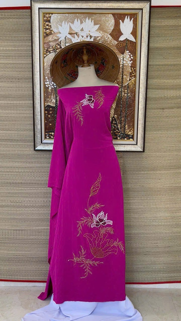 Vải áo dài Vẽ Tay Kết Cườm Hoa Sen ADV11 4 vai-ao-dai-ve-tay-ket-cuom-hoa-sen-adv11