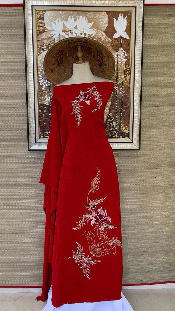 Vải áo dài Vẽ Tay Kết Cườm Hoa Sen ADV11 2 vai-ao-dai-ve-tay-ket-cuom-hoa-sen-adv11